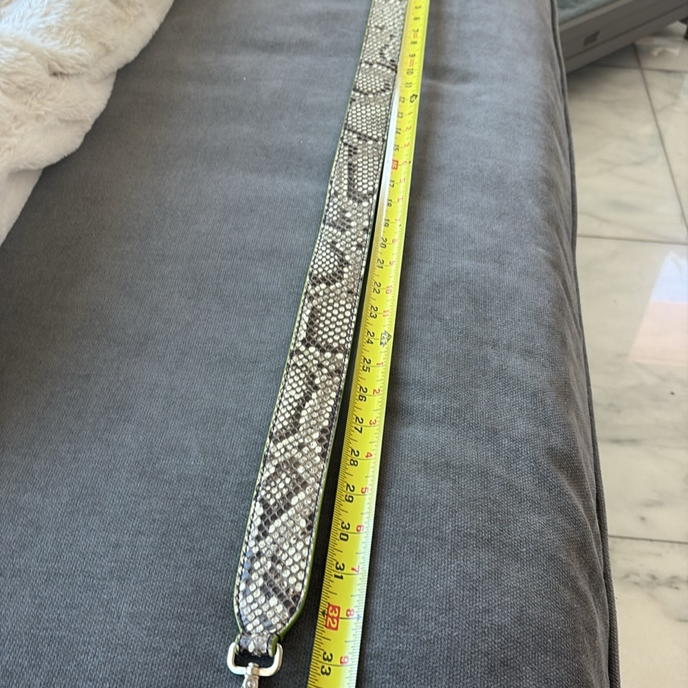 Fendi python and red strap - Picture 7 of 7